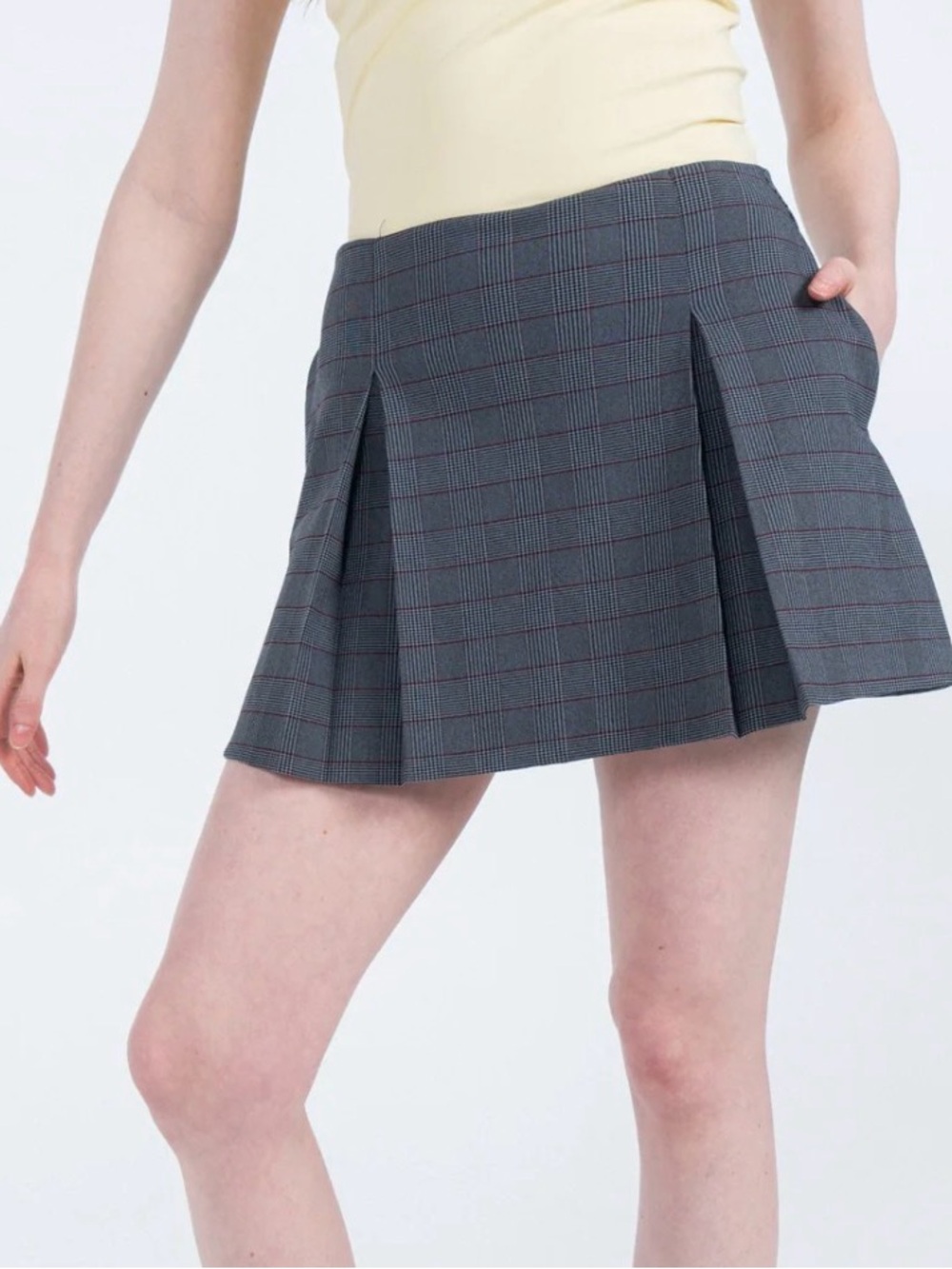 Gray Plaid Pleated Golf Mini Skirt - Gray with Subtle Red Accents